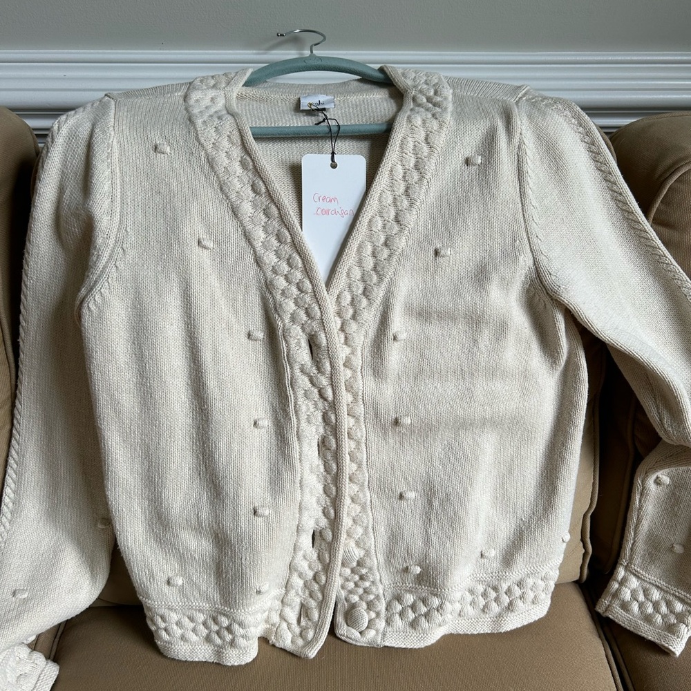 Cream cardigan by LA brand Cabi. Size M. EUC
